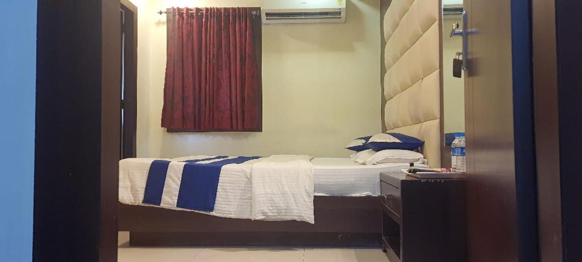 Hotel Presidency Inn Calcutta Exterior foto
